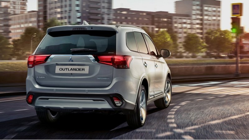 Модель Outlander является одной из самых популярных в сегменте, а также среди кроссоверов вообще и…