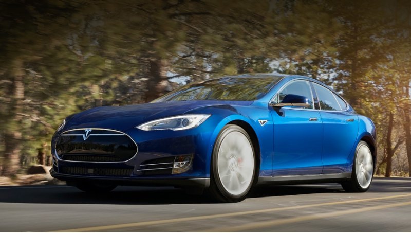 Пятидверку Model S обвиняют во многих грехах: от…