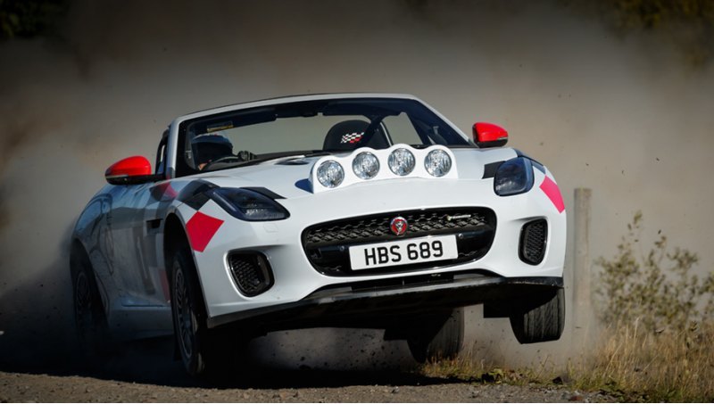 Два образца F-type Convertible Rally примут…