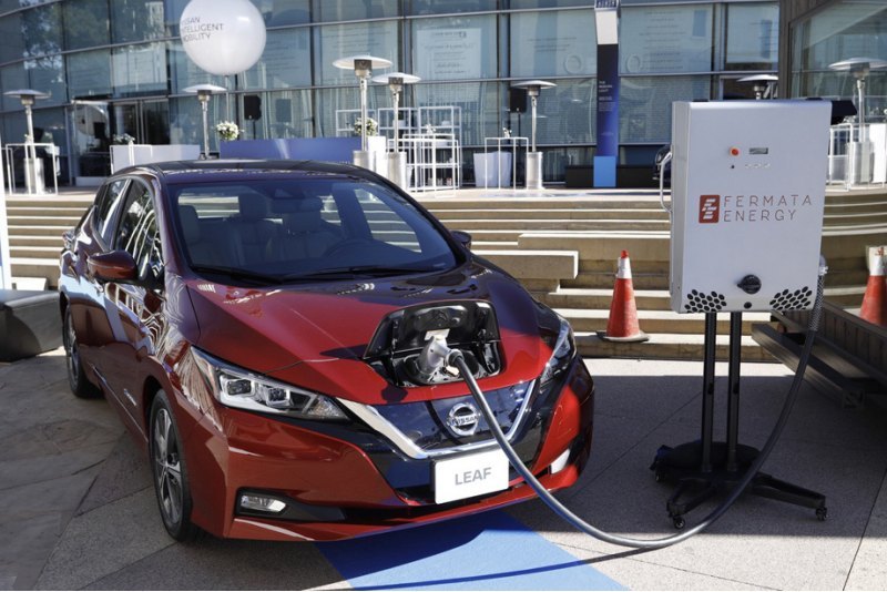 Параллельно компания Nissan North America…