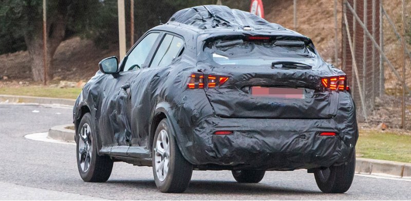 Новый Juke сохранил верность дверной ручке,…