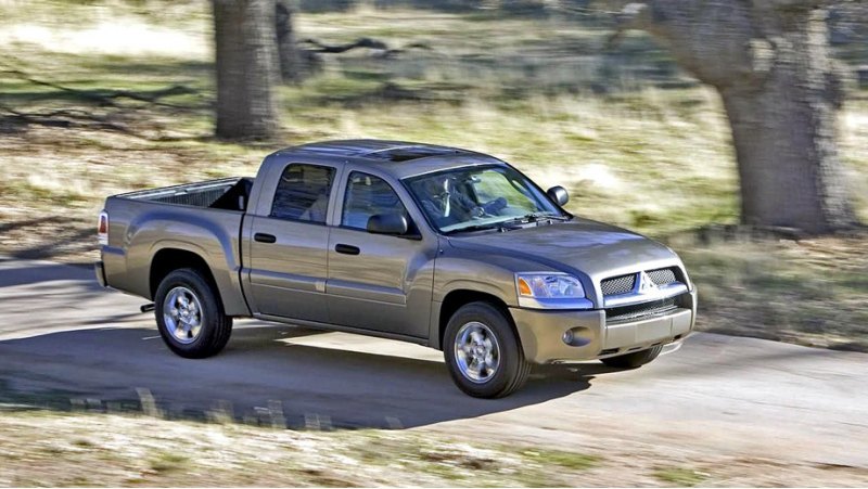 Mitsubishi Raider был доступен американцам в…