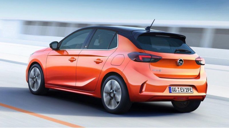 В момент дебюта Peugeot 208 его размеры названы…
