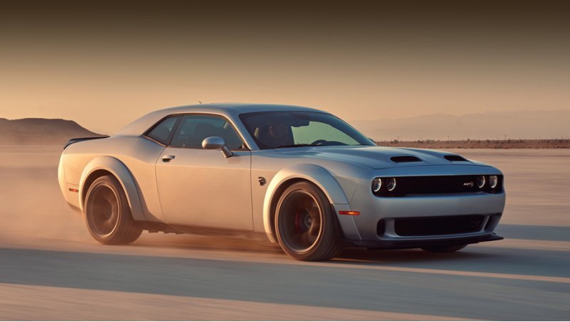 Последняя версия купе, Dodge Challenger Hellcat…