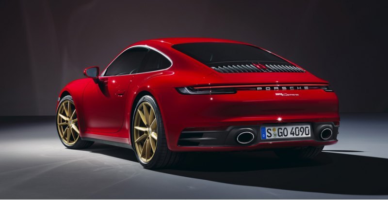 Тягу на задние колеса, как и у Карреры S/4S,…