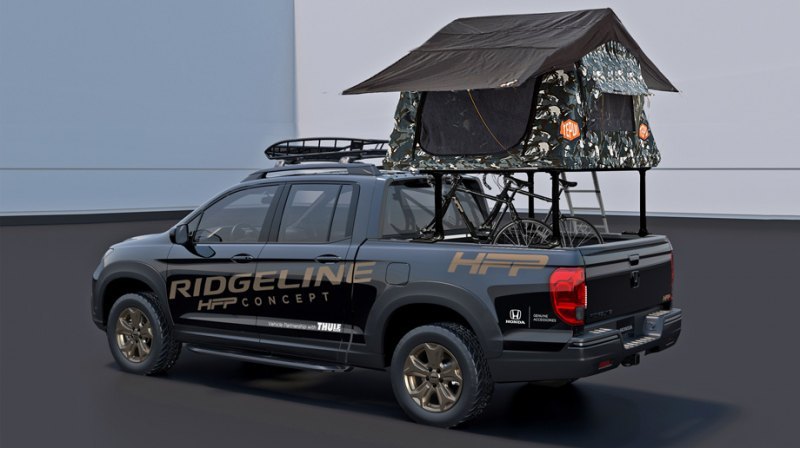 Пикап Ridgeline продвигает фирменные аксессуары…