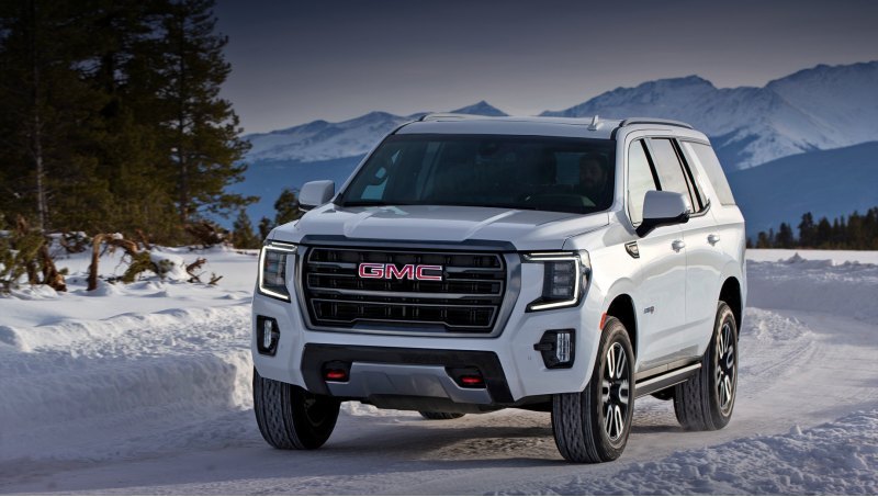 Версия Yukon AT4 (на фото) появилась впервые. Она…