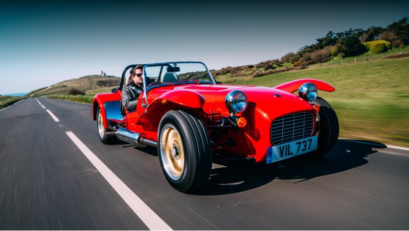 Caterham Super Seven 1600 вышел под…