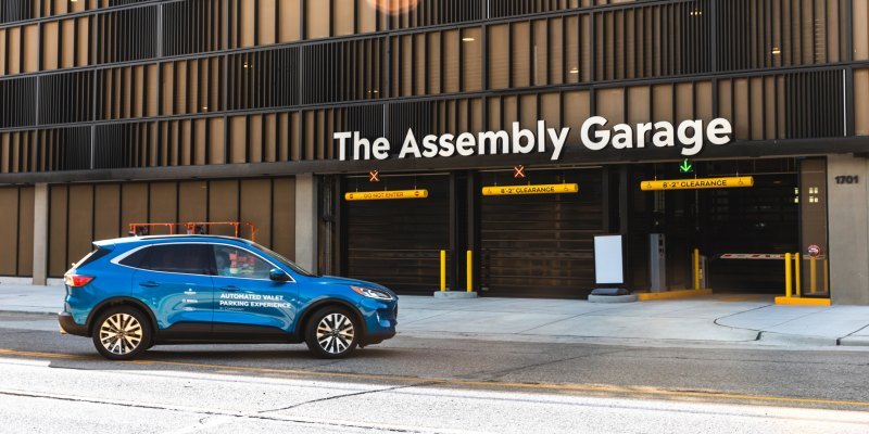 Для эксперимента был выбран паркетник Ford…
