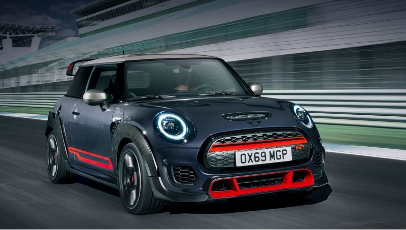 На вопрос, будет ли у марки John Cooper Works…