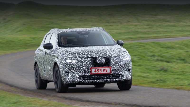 За облик модели отвечает студия Nissan Design…
