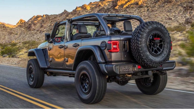 Товарный Rubicon 392 (на фото) можно сделать…