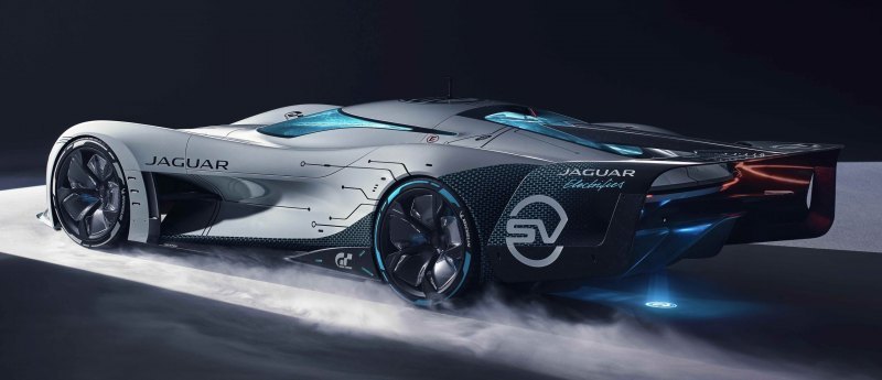 На скорости 200 миль в час (322 км/ч) Vision GT…