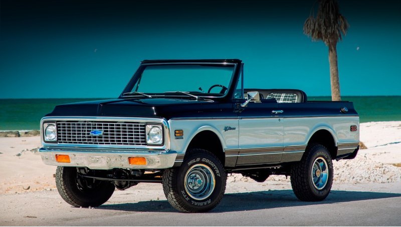 На отреставрированный Chevrolet Blazer K5…