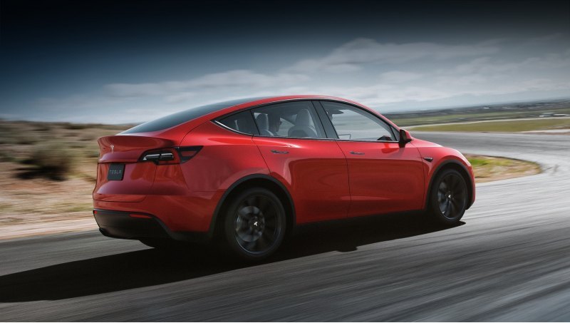 Tesla Model Y начала свой рыночный путь меньше года назад, а в производстве машины были перебои. И…