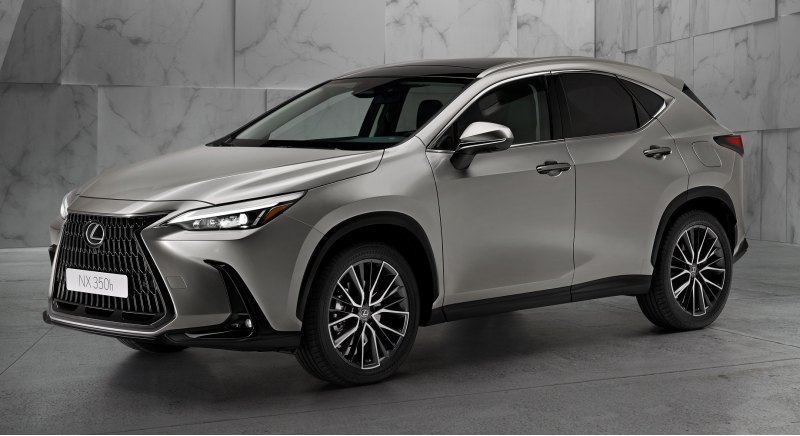 На разгон с места до 100 км/ч NX 350h тратит 7,7…