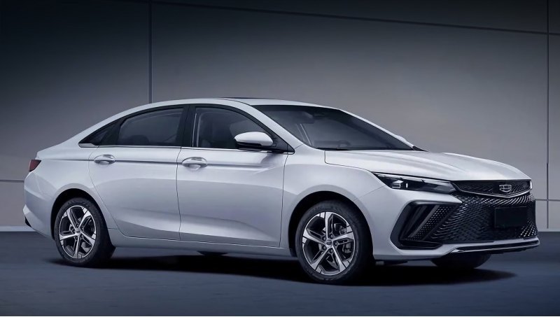 Новый дизайн передка напоминает Camry. Размеры в…