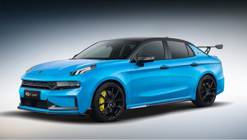 Визуально новинка отличается от модели Lynk & Co…