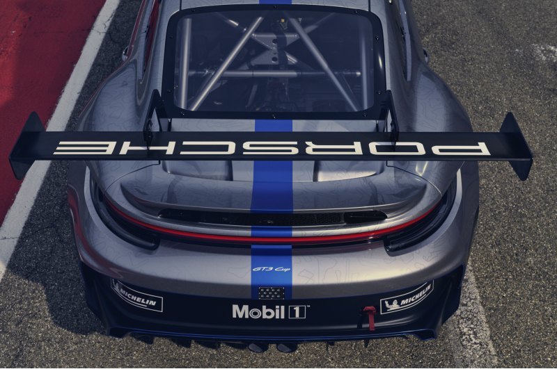 Компания Porsche еще весной начала применять…