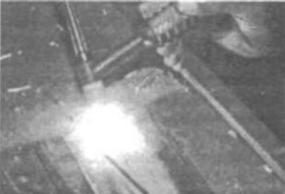Рис. 89. При сварке алюминия можно получить…