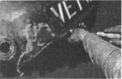 Рис. 197. Ремонтная панель, показанная на этом…