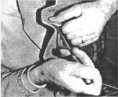 Рис. 13. Загляните внутрь ремонтной панели с…