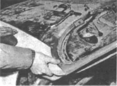 Рис. 77. ...хотя после затяжки установочных…