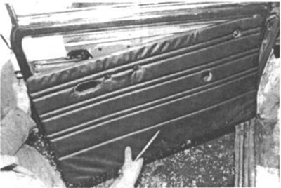 Рис. 38. После освобождения зажимов по бокам и в…