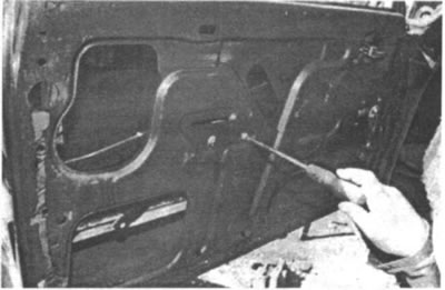 Рис. 81. Это стандартная легкоснимаемая…