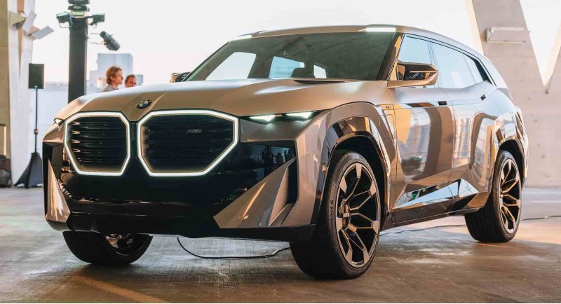 Концепт BMW Concept XM