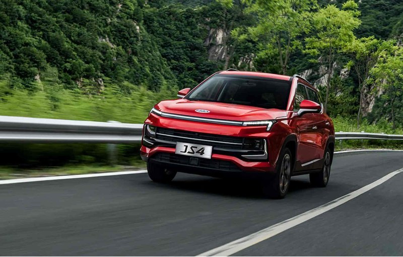 Первые экземпляры JAC S4 помимо сертификационных…