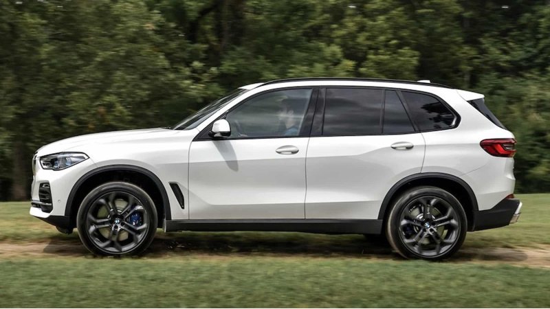 BMW X5 2023: каким будет обновленный баварский…
