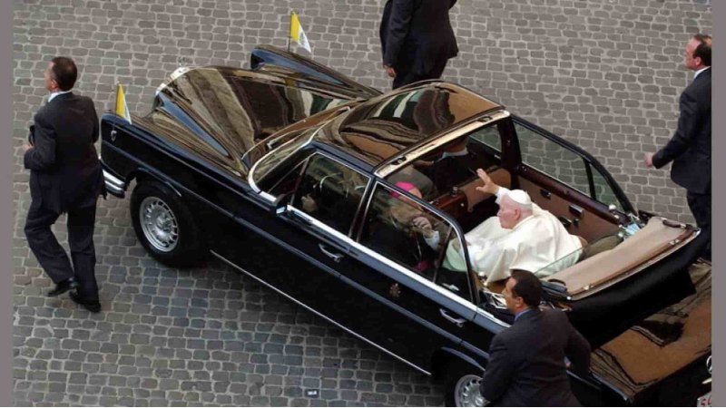Mercedes Benz 600 Pullman Landaulet
