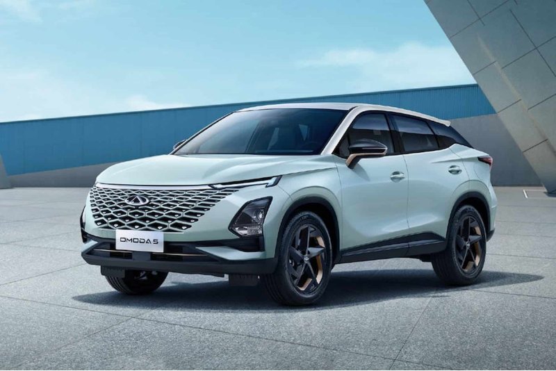 Кроссовер Chery Omoda 5, который привезут в…