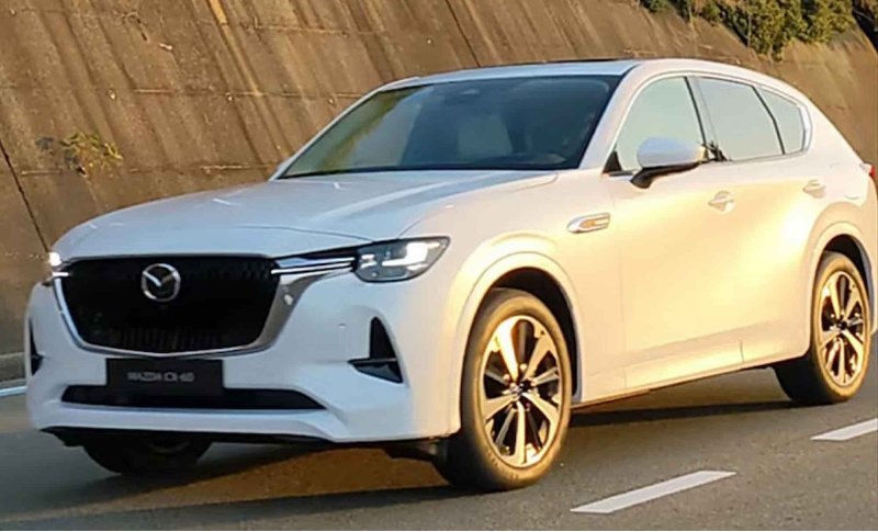 Mazda CX-60 вблизи без камуфляжа