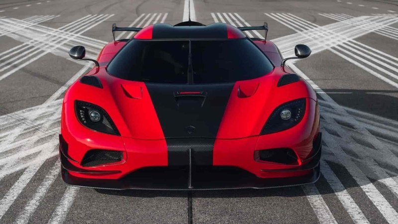 Koenigsegg Agera RS (447 км/ч)