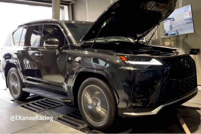 Внедорожник Lexus LX600 проверили на диностенде