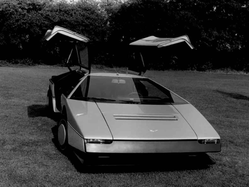 Aston Martin Bulldog