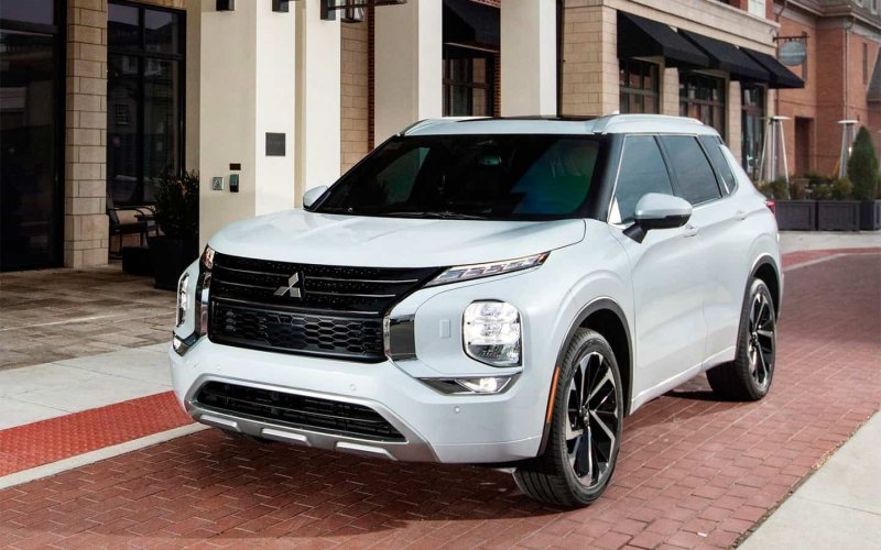 Mitsubishi анонсировала новый Outlander для…