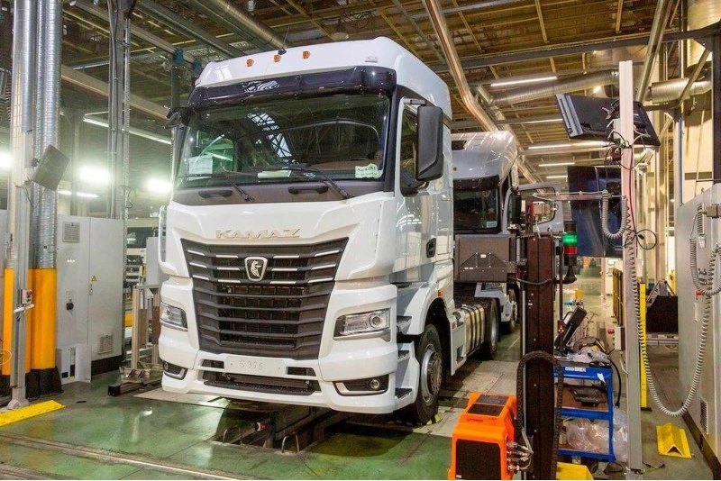 Кроме того, Daimler Truck намерен прекратить…
