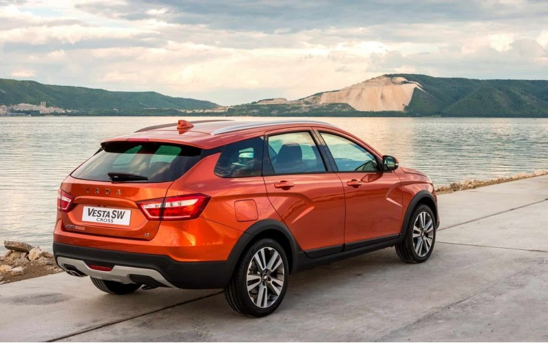Lada Vesta SW Cross до рестайлинга