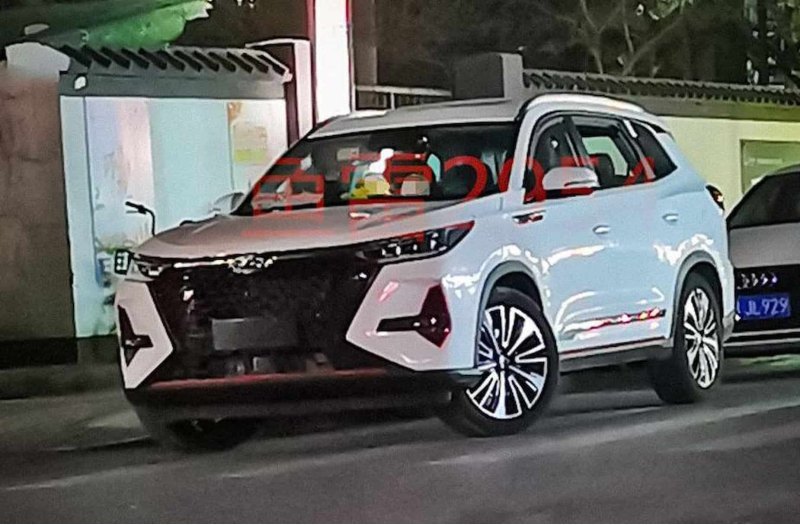 Появились первые фото Chery Tiggo 8 Pro для Китая