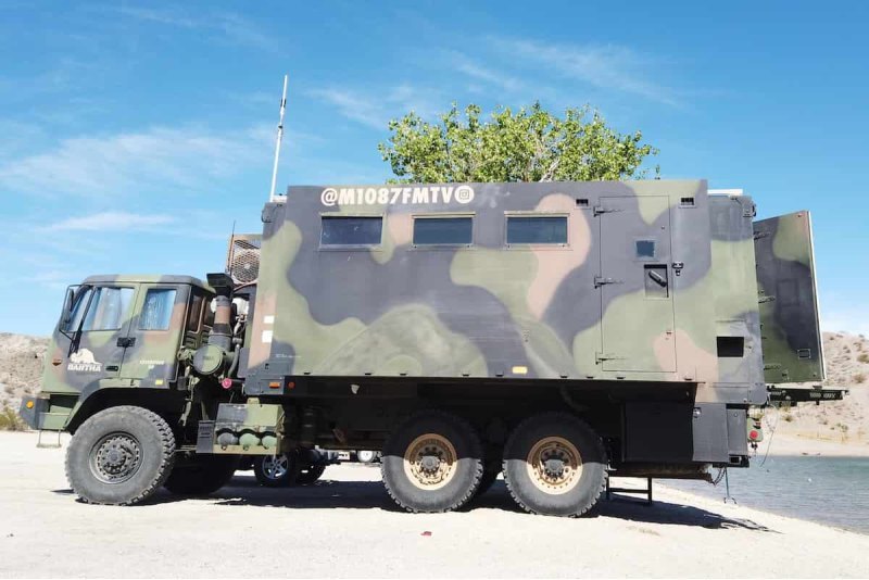 Машина называется Stewart & Stevenson M1087…