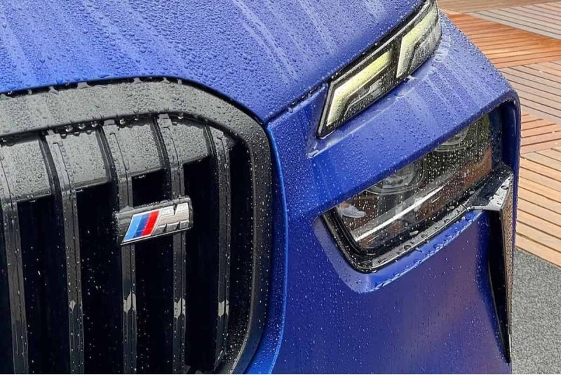 Массивные радиаторные решетки BMW в последних…