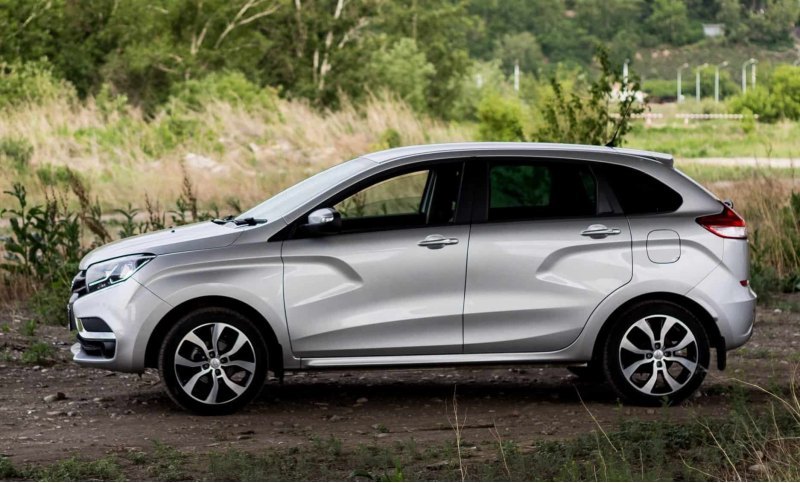 «АвтоВАЗ» распрощается с Lada XRay