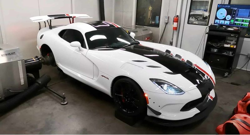 В Сети показали Dodge Viper с двойным «наддувом»…