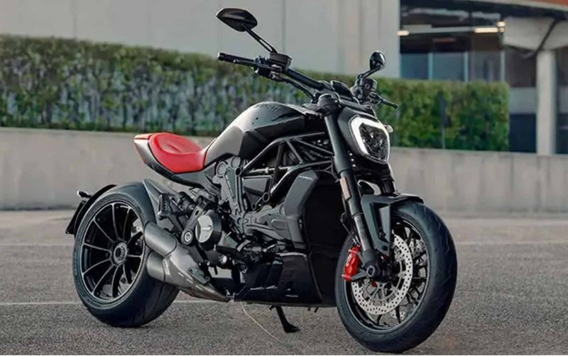 Ducati X-Diavel Nera
