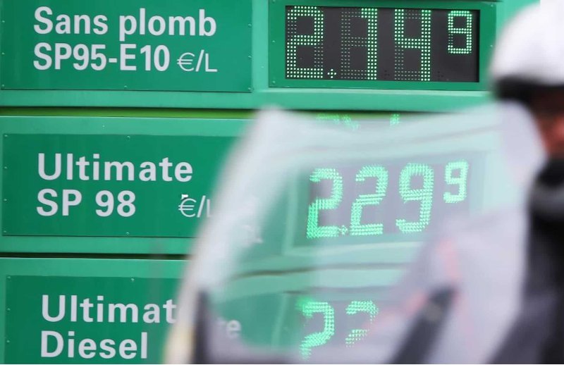 Сколько стоит литр топлива в Европе: названы цены…