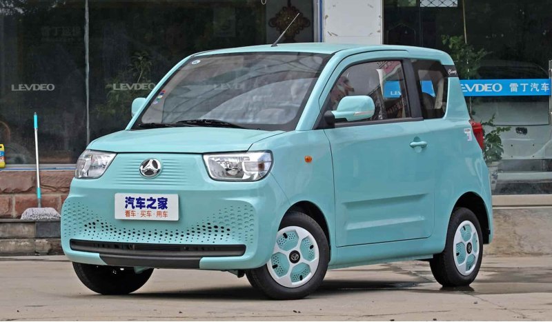 Спереди Change Mini EV оснащен популярной…