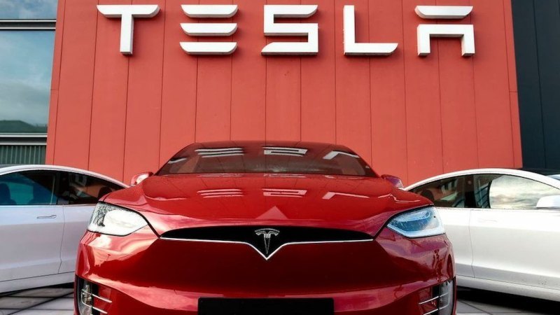 Стало известно, когда Tesla потеряет лидерство в…